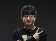 SKT不断突破！，蒂姆连续三场比赛得分超过比赛规则变更观众掌声雷动的简单介绍