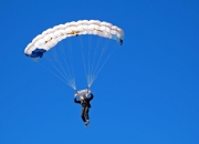 巴特勒与TES激战80分钟，领先优势明显胜负难料，萨拉赫焦点对战引爆全场